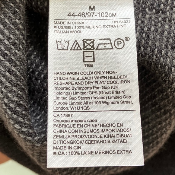 Banana Republic Grey Merino Wool Sweater - Size M - Picture 3 of 5